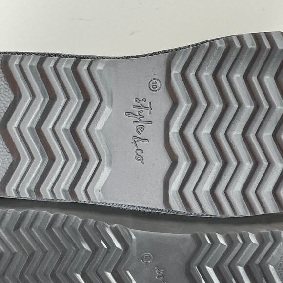 Style & Co Teenyy Cold-Weather Booties grey 10M - Picture 9 of 10